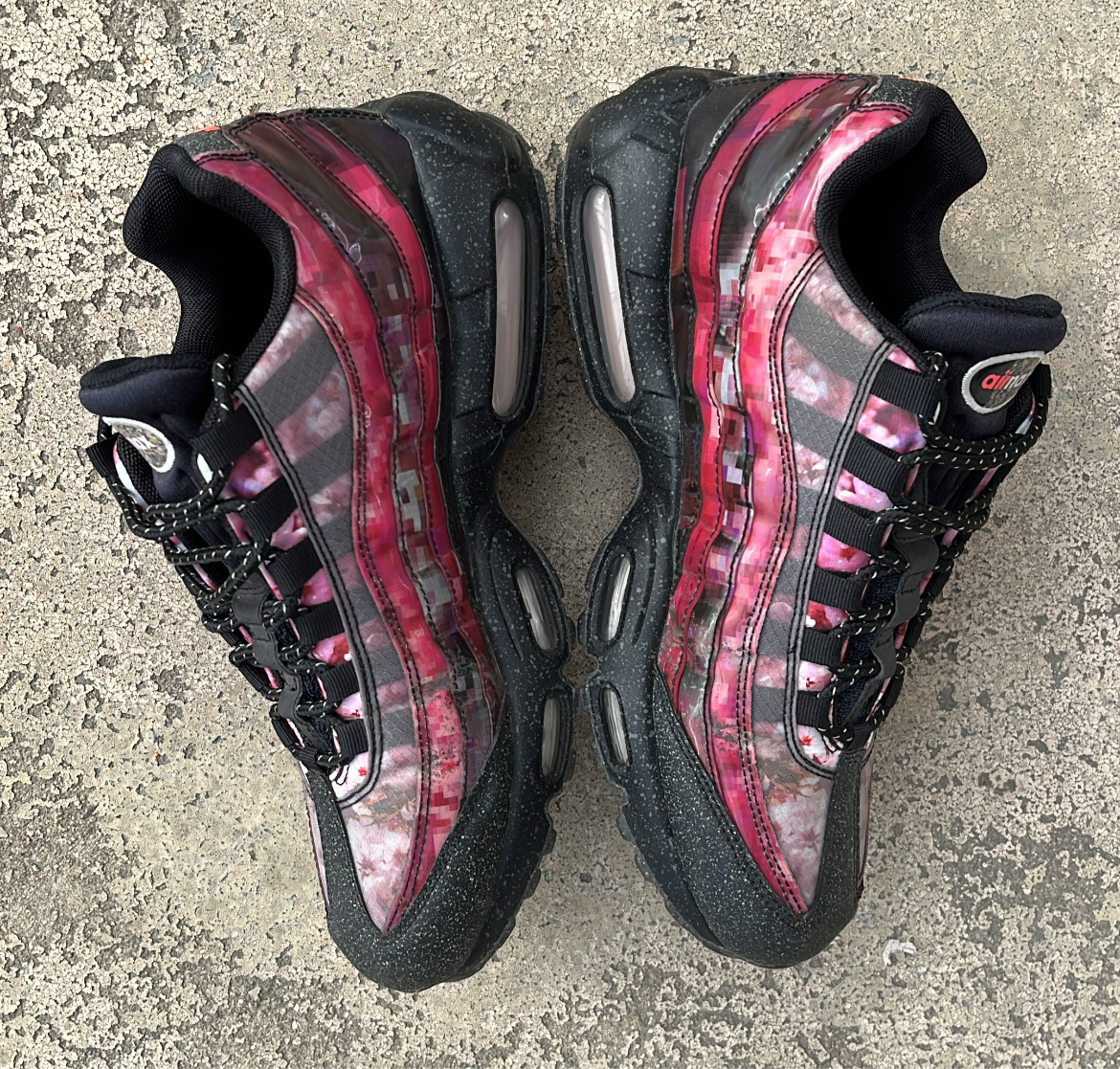 Air Max 95 Cherry Blossom - EU42 / US8.5 / UK7.5