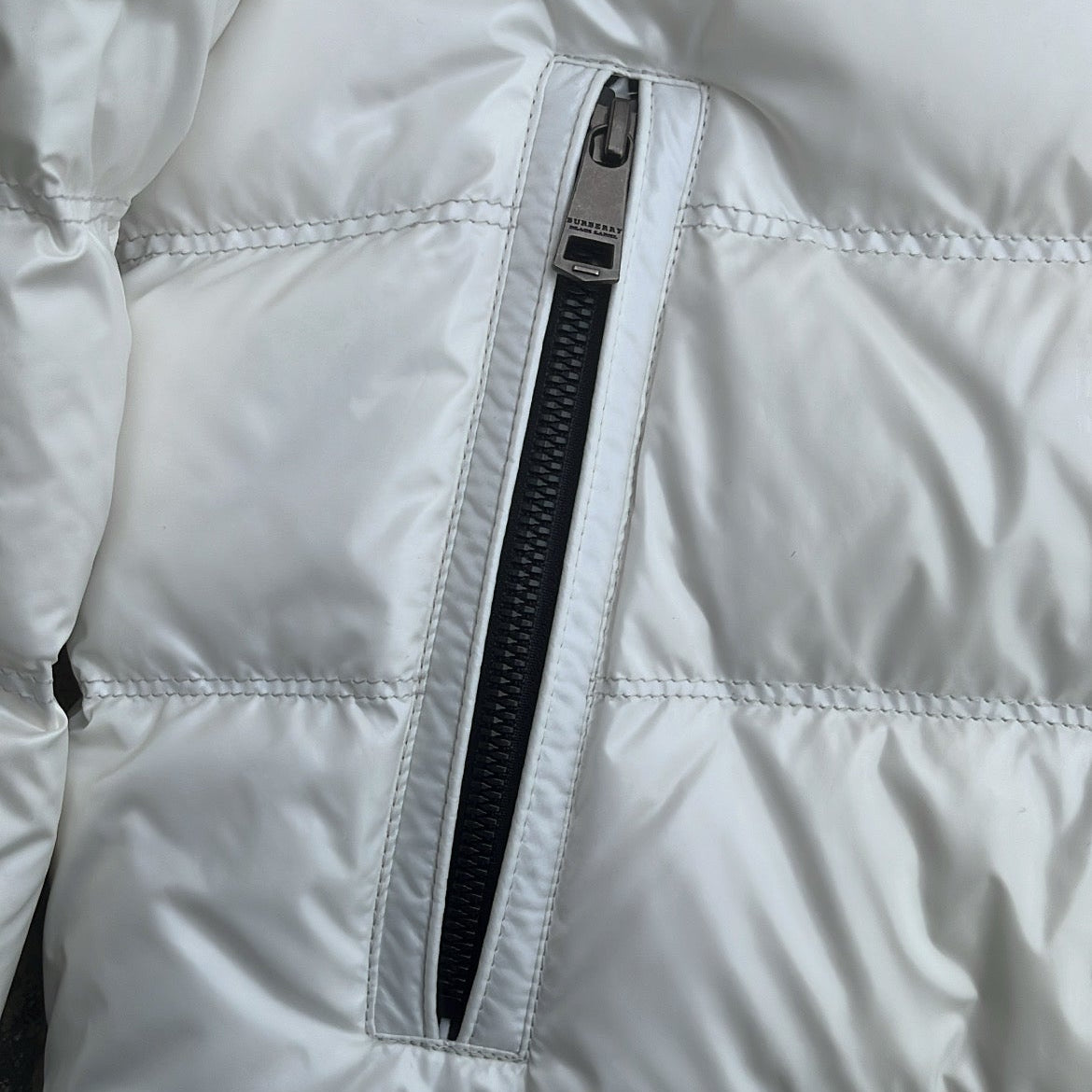 Burberry Black Label Glossy White Jacket - L - Real Silver Fox Fur