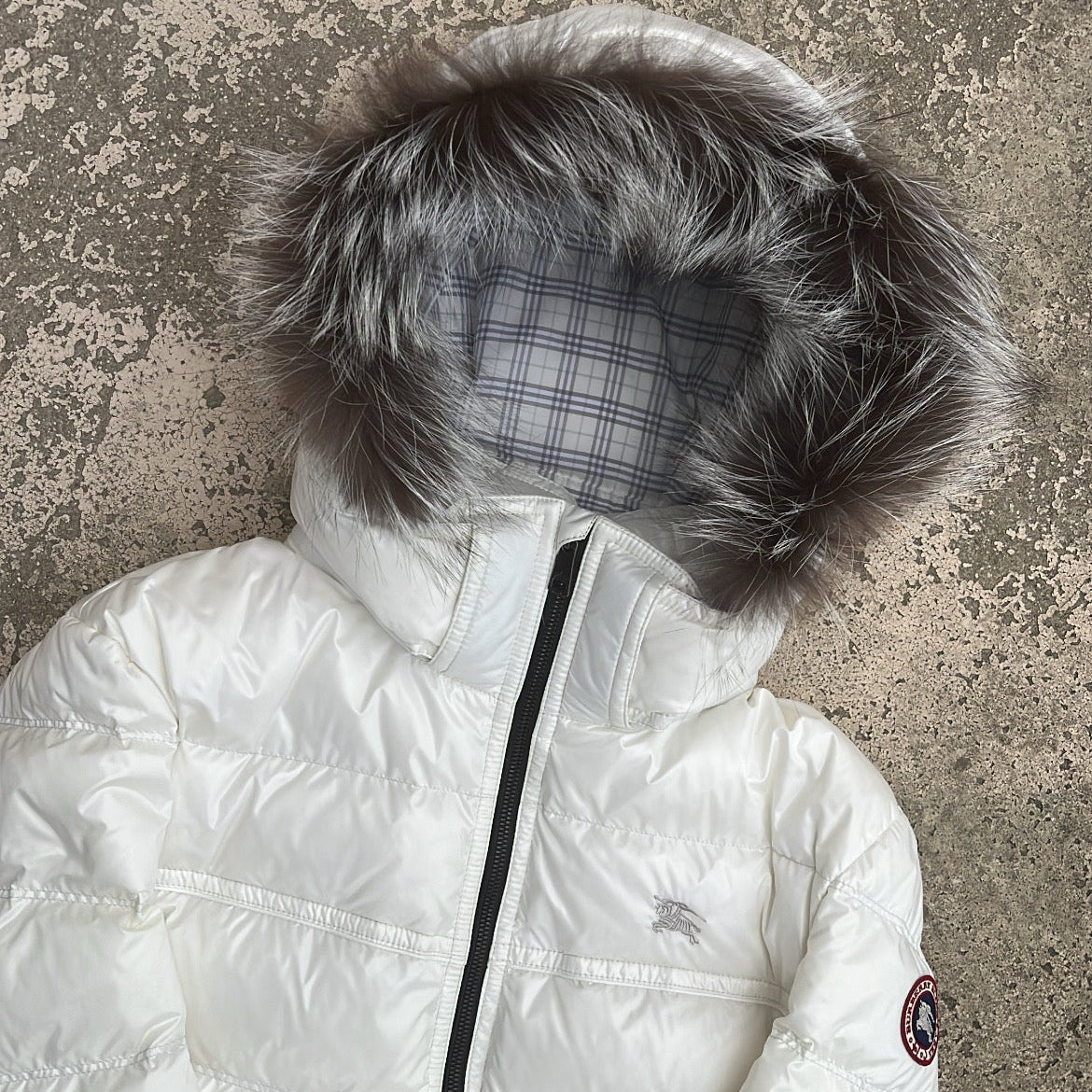 Burberry Black Label Glossy White Jacket - L - Real Silver Fox Fur